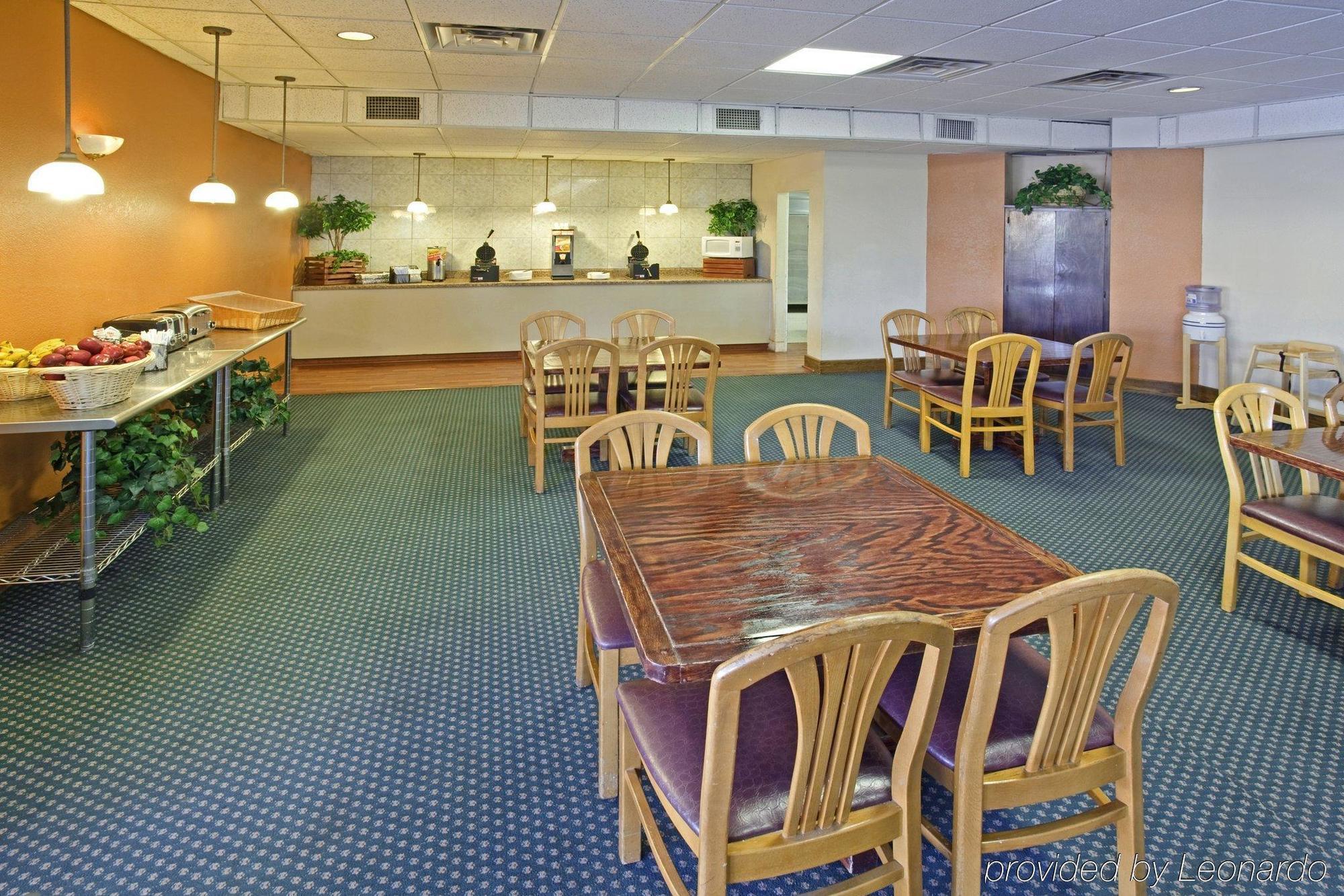 Americas Best Value Inn Λαρέντο Εστιατόριο φωτογραφία