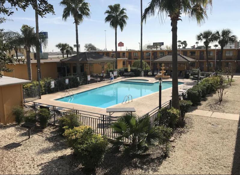 Americas Best Value Inn Λαρέντο Εξωτερικό φωτογραφία